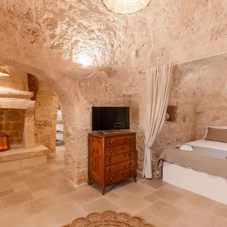 別荘 Panoramic Trullo Tramonto With Pool サン・ミケーレ・サレンティーノ