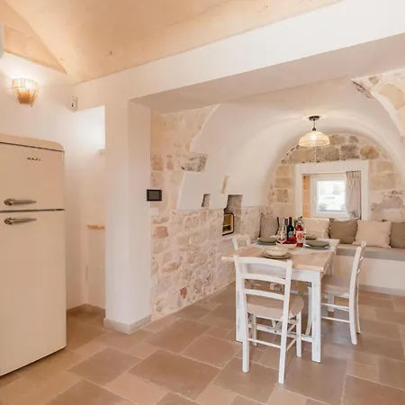 別荘 Panoramic Trullo Tramonto With Pool サン・ミケーレ・サレンティーノ