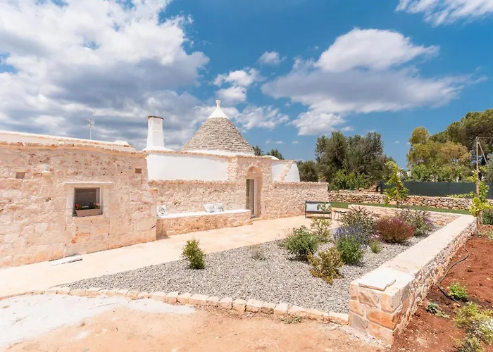 Panoramic Trullo Tramonto With Pool בית נופש *